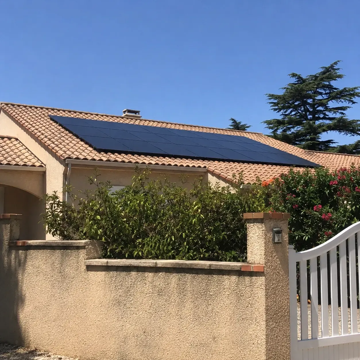 Image installateur panneaux solaires 2 solutions panneaux solaires
